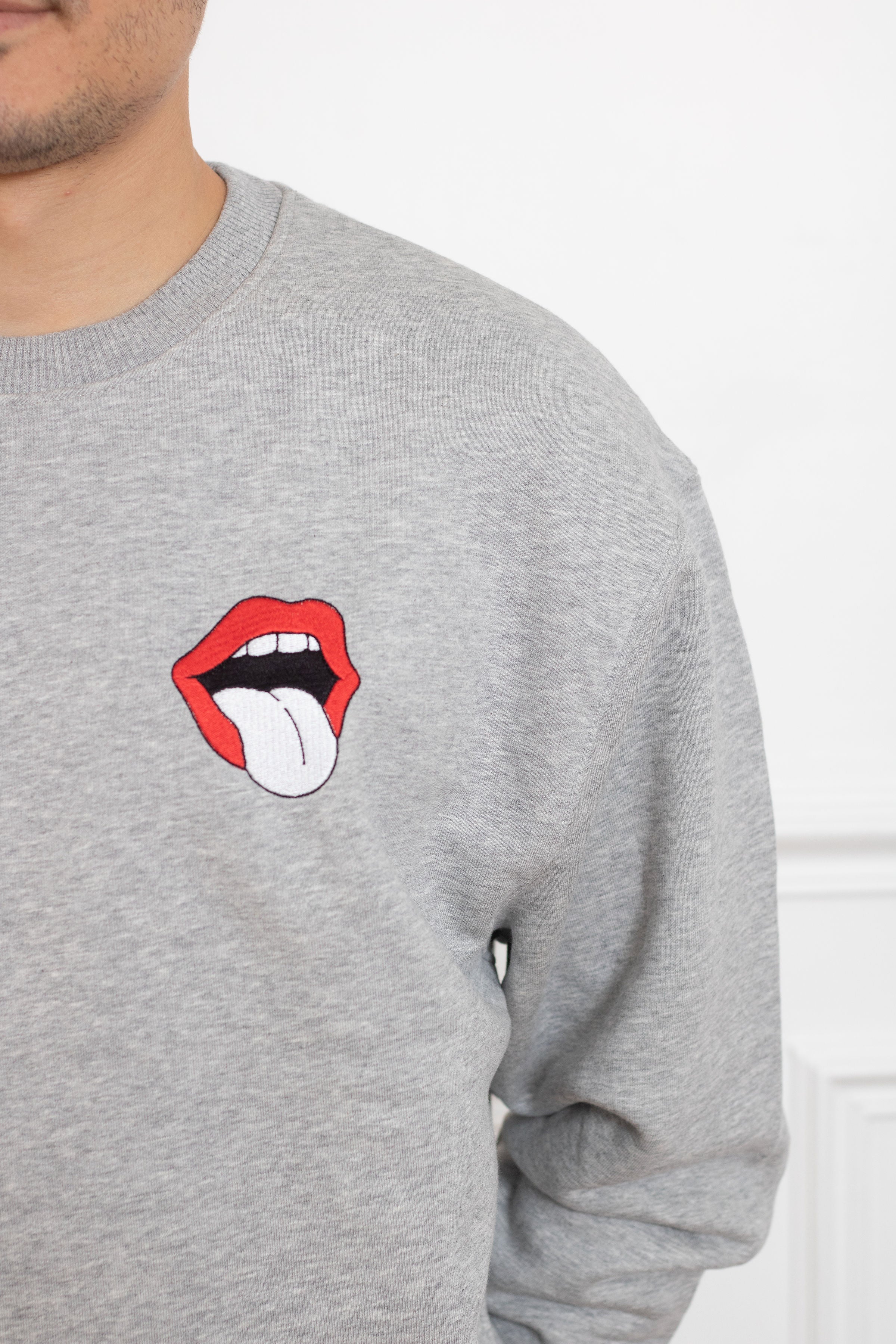 SWEAT GRIS LANGUE